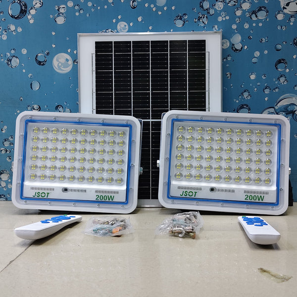 2-in-1 200W THD Solar Floodlights